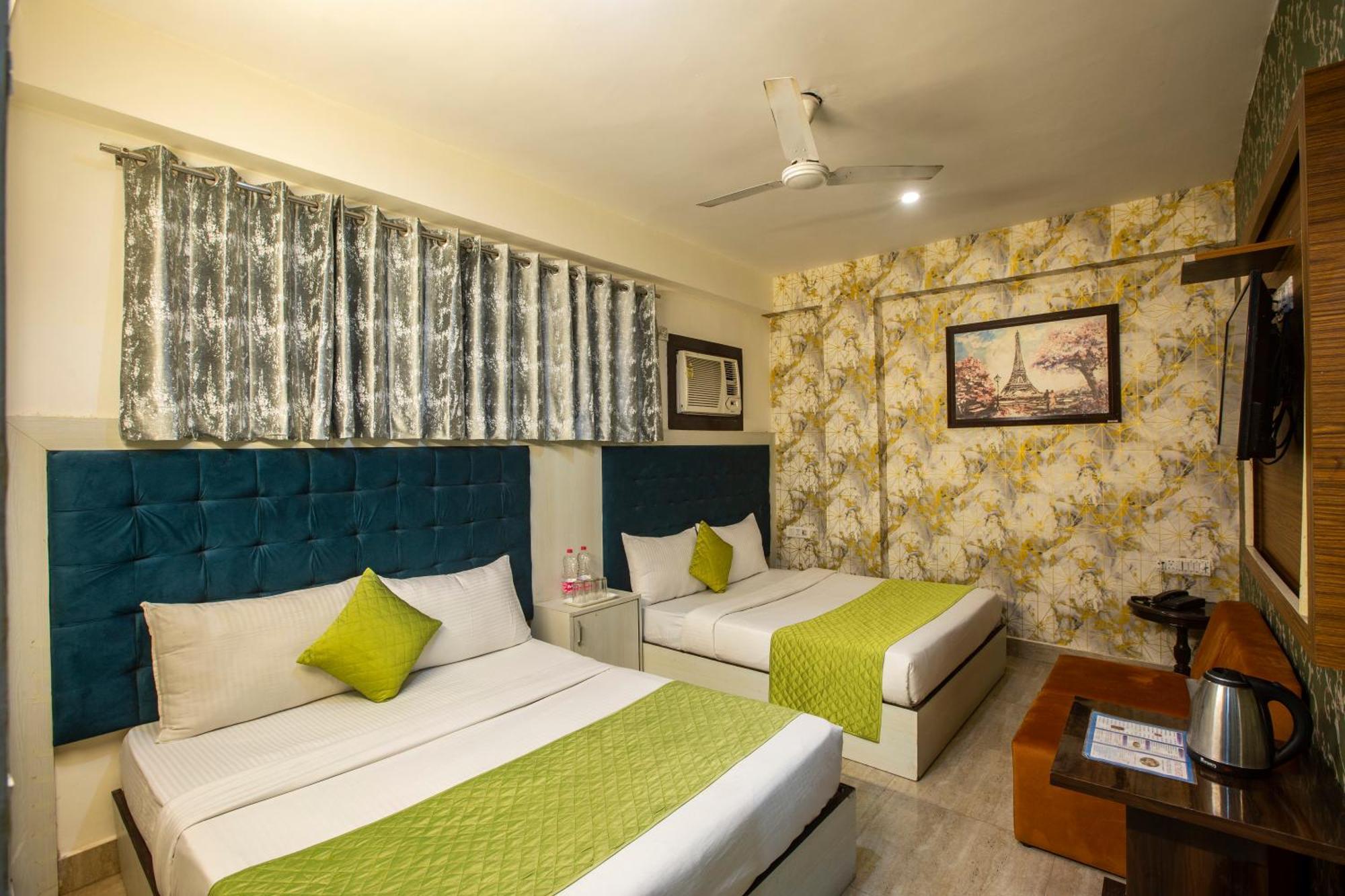 Airport Hotel Mayank Residency Нью-Дели Экстерьер фото